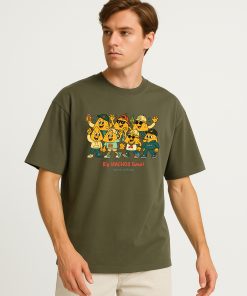 Camiseta oversized verde oliva con diseño de nachos caricaturescos y frase divertida.
